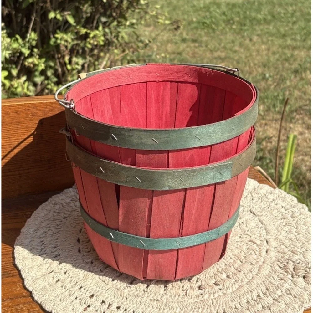 Vintage Two Country Apple Picking Farm Basket Wood Handle In Red/Green 7.5 X 9